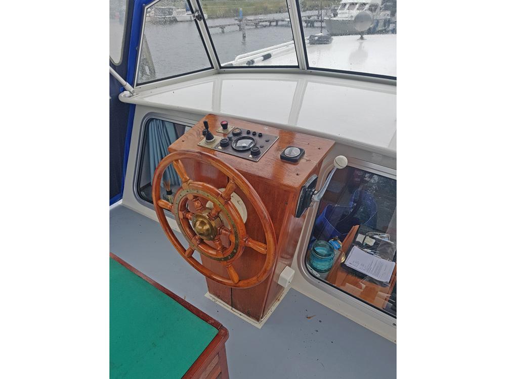 picture Deck equipment